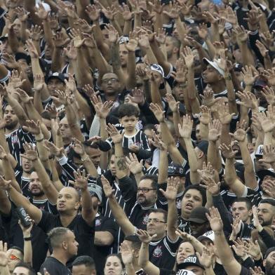    durante o jogo entre Vasco da Gama/RJ x Corinthians/SP, realizado esta noite no EstÃ¡dio de SÃ£o JanuÃ¡rio, valido pela 5a. rodada do Campeonato Brasileiro de 2017. Juiz: Wagner Reway. Rio de Janeiro/Brasil - 07/06/2017. Foto: Â© Daniel Augusto Jr. / Ag. Corinthians