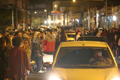  PORTO ALEGRE, RS, BRASIL, 31/07/2017 - Movimento na Rua João Alfredo, no bairro Cidade Baixa, em Porto Alegre.(Foto: André Feltes / Especial)