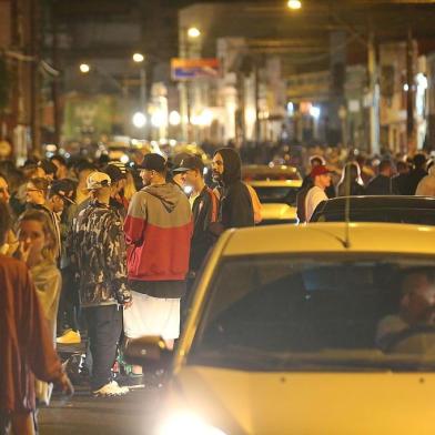  PORTO ALEGRE, RS, BRASIL, 31/07/2017 - Movimento na Rua João Alfredo, no bairro Cidade Baixa, em Porto Alegre.(Foto: André Feltes / Especial)