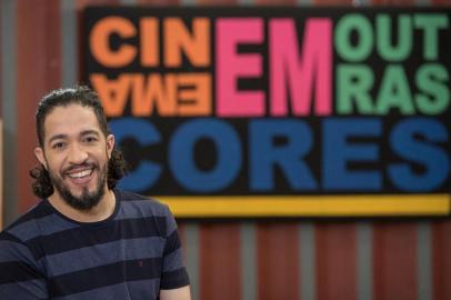 Cinema em Outras Cores, programa do Canal Brasil com Jean Wyllys