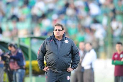 zol - guto ferreira - inter - treinador - técnico