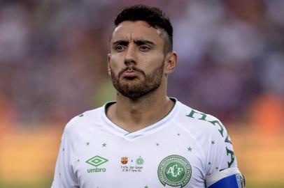 Chapecoense's defender Alan Ruschel looks on during the 52nd Joan Gamper Trophy friendly football match between Barcelona FC and Chapecoense at the Camp Nou stadium in Barcelona on August 7, 2017. / AFP PHOTO / Josep LAGO