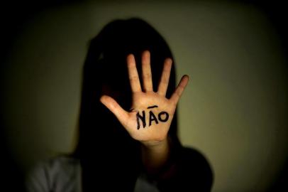  SANTA MARIA, RS, BRASIL, Mix sobre abuso sexual. (FOTO GERMANO RORATO)