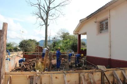 Escola Tia Mana, em obras