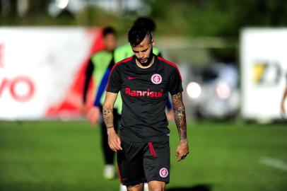  PORTO ALEGRE, RS, BRASIL - 14-08-2017 - Inter treina no CT Parque Gigante focado no próximo jogo no sábado contra o ABC. Jogador Nico López (FOTO: BRUNO ALENCASTRO/AGÊNCIA RBS)