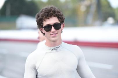 Piloto Matheus Leist, da Indylights.