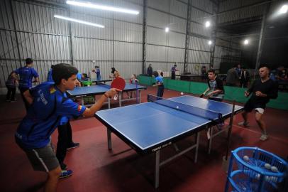  CAXIAS DO SUL, RS, BRASIL 17/08/2017Atletas caxienses de tênis de mesa fazem parte de grupo que projeta futuro do esporte olímpico e paralímpico na cidade. (Felipe Nyland/Agência RBS)