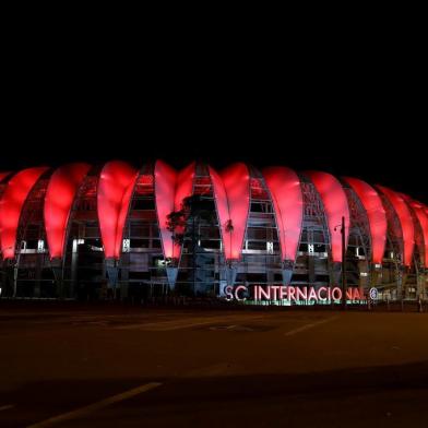 PORTO ALEGRE, RS, BRASIL, 17/08/17 - Estádio Beira-Rio iluminado.
(Foto: André Feltes / Especial)