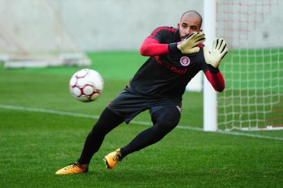 PORTO ALEGRE, RS, BRASIL, 24/07/2017. Treino do Internacional no estádio Beira-Rio. Na foto, goleiro Danilo Fernandes.  (Ricardo Duarte/Internacional, Divulgação)