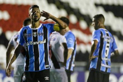 grêmio, léo moura, vasco, brasileirão