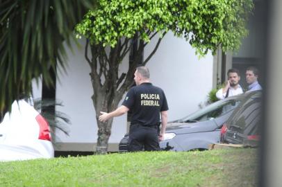  

PORTO ALEGRE, RS, 11/09/2017 - A Polícia Federal deflagrou a Operação Conexão Venezuela na manhã desta segunda-feira nos estados do Rio Grande do Sul e de São Paulo. A ação apura a prática de lavagem de dinheiro em esquema criminoso que envolvia a negociação de máquinas e implementos agrícolas entre Brasil e Venezuela.  (Ronaldo Bernardi/Agência RBS).