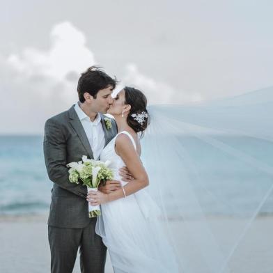 Casamento de Camila Satt de Oliveira e Vitor Radé em Cancun.