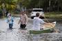Hurricane Irma hits the Caribbean and Florida

Two people pass a man in a canoe as they wade through the flooded streets of the San Marco historic district of Jacksonville, Florida, on September 11, 2017, after storm surge from Hurricane Irma left the area flooded. / AFP PHOTO / JIM WATSON

Editoria: WEA
Local: Jacksonville
Indexador: JIM WATSON
Secao: disaster (general)
Fonte: AFP
Fotógrafo: STF