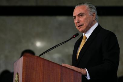  

Brasília - Presidente Michel Temer fala durante reunião com representantes do setor da indústria e centrais sindicais (Beto Barata/PR)