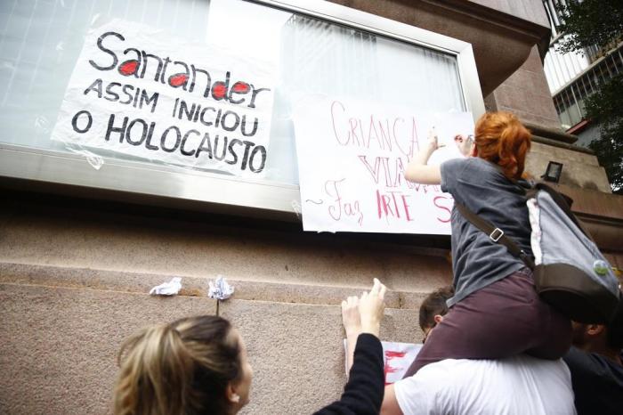  

PORTO ALEGRE, RS, BRASIL, 12-09-2017. Quase um mês depois de sua inauguração no Santander Cultural, mostra, prevista para ficar em cartaz até o 8 de outubro, teve no sábado (9) seu último dia de visitação. (ISADORA NEUMANN/AGÊNCIA RBS)