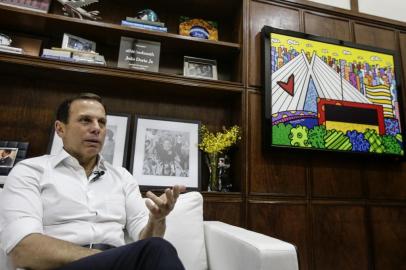  

SÃO PAULO, SP, BRASIL, 11-09-2017: Especial com o prefeito de São Paulo, João Doria Junior, empresário e político do PSDB paulista. Na foto, entrevista exclusiva na Prefeitura de São Paulo (FOTO FÉLIX ZUCCO/AGÊNCIA RBS, Editoria de Notícias).
Indexador: Felix Zucco