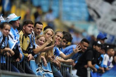  

PORTO ALEGRE, RS, BRASIL - Torcida do Grêmio antes do primeiro jogo pela semifinal do Gauchão 2017 entre Grêmio X Novo Hamburgo.