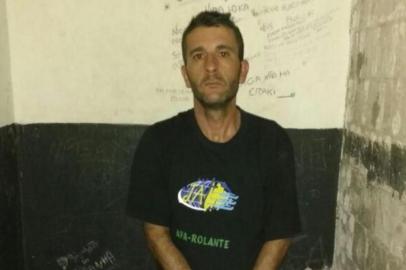 Rosane Mioranca Carrão, 38 anos, morta a tiros pelo ex-marido, Eduardo de Medeiros Aguiar, na frente da filha em Taquara, no Vale do Paranhana, na quarta-feira (13), . O crime ocorreu quando a vítima saia do local de trabalho. 