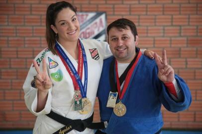  

PORTO ALEGRE, RS, BRASIL - 2017.09.11 - Especial de Esporte com os bi campeões mundiais Mayra Aguiar, judoca da Sogipa bicampeã mundial na categoria meio-pesado feminino (até 78kg) e João Derly, deputado federal e ex-judoca bicampeão mundial na categoria meio-leve masculino (até 66kg) (Foto: ANDRÉ ÁVILA/ Agência RBS)