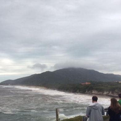 maré, maré alta, morro das pedras, florianópolis, caldeirão