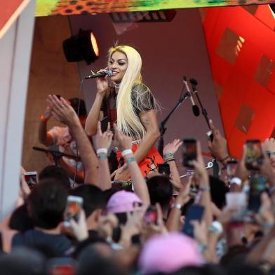 -Pabllo Vitta

Rio de Janeiro (RJ), 15.08/2017, Rock In Rio - Pabllo Vitta no Rock In Rio. Foto: Marcelo Theobald/Agência O Globo
Local: Rio de Janeiro
Indexador: Marcelo Theobald
Secao: Local
Fonte: Local
Fotógrafo: Cultura