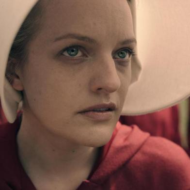 The Handmaid¿s Tale é uma paulada do serviço de streaming Hulu protagonizada por Elisabeth Moss