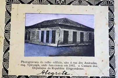  

Edifício-sede, em Alegrete/RS, onde se instalou, em 1842, a Câmara dos Deputados da República Rio-Grandense.
