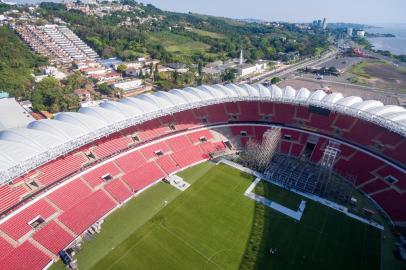  

PORTO ALEGRE, RS, BRASIL, 20/09/2017 : Após show de Bon Jovi, como está o gramado do Beira-Rio. (Omar Freitas/Agência RBS)
Local: Porto Alegre