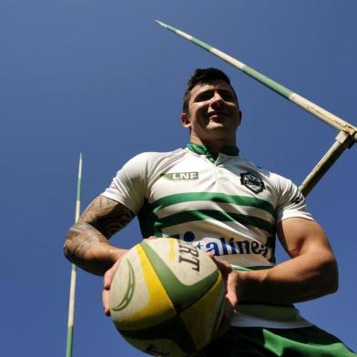  BENTO GONÇALVES, 20/09/2017 - Treino da equipe do Farrapos Rugby. NA FOTO: Javier Cardozo, técnico e jogador. (Marcelo Casagrande/Agência RBS)