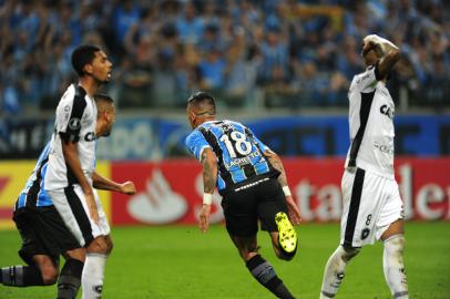 grêmio, arena, libertadores, botafogo, quartas de final, gol, lucas barrios