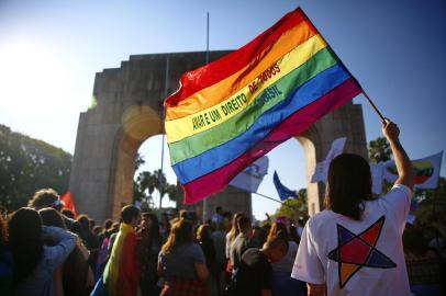  

PORTO ALEGRE, RS, BRASIL, 24/09/2017: Protesto contra a cura gay na Redenção. (FOTO: Isadora Neumann/ Agência RBS)