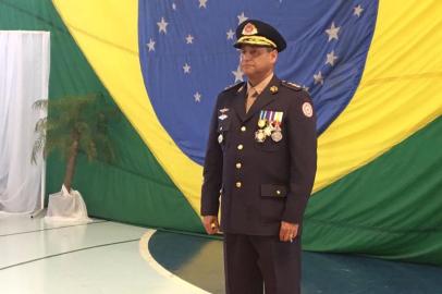  

PORTO ALEGRE, RS, BRASIL - 25-09-2017 - O primeiro comandante-geral do Corpo de Bombeiros do Rio Grande do Sul, coronel Cleber Valinodo Pereira, afirmou que a corporação vai focar nas ações de prevenção contra incêndio. Ele assumiu oficialmente a corporação na tarde desta segunda-feira, durante solenidade realizada no ginásio da Brigada Militar, em Porto Alegre. (FOTO:  Eduardo Paganella / Rádio Gaúcha) 