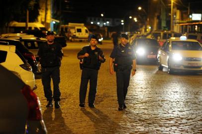  CAXIAS DO SUL, RS, BRASIL 12/02/2017Um mês de fiscalização na Estação Férrea de Caxias do Sul, reportagem conferiu a opinião das pessoas que utilizam com frequencia o local. (Felipe Nyland/Agência RBS)