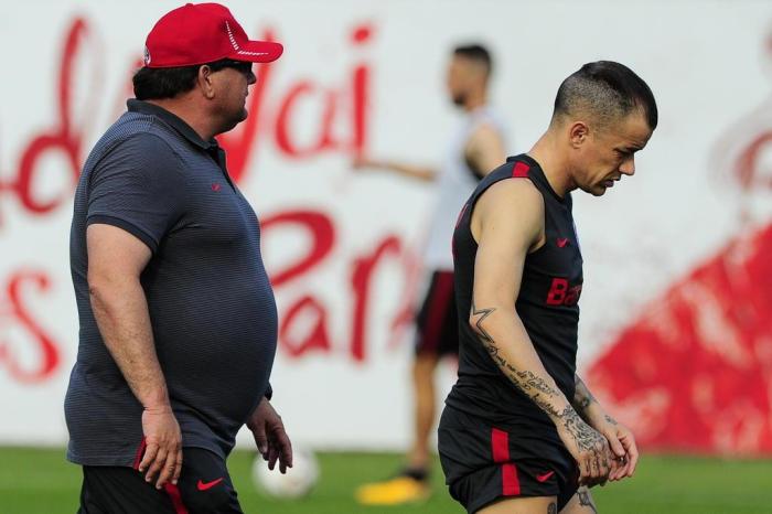  

PORTO ALEGRE, RS, BRASIL, 26-09-2017. Inter faz treino no CT Parque Gigante. (LAURO ALVES/AGÊNCIA RBS)