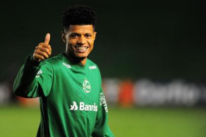  CAXIAS DO SUL, RS, BRASIL, 28/09/2017. Treino do Juventude no estádio Alfredo Jaconi. O Ju está disputando a série B do Campeonato Brasileiro. Na foto, atacante Tiago Marques. (Porthus Junior/Agência RBS)