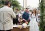 Às vésperas da Oktoberfest, casal celebra casamento com festa típica alemã em Blumenau