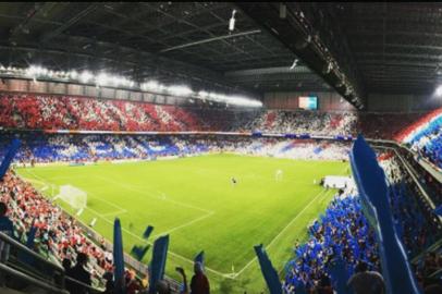 torcedor colorado zh, arena da baixada, paraná, inter, torcida, curitiba