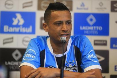  

PORTO ALEGRE, RS, BRASIL, 04-10-2017. Apresentação do meia Cícero e treino do Grêmio. (ANDRÉ ÁVILA/AGÊNCIA RBS)