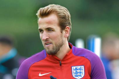  

Englands Harry Kane looks on during a national football team training session at the Tottenham Hotspur Training Ground in Enfield, north London on October 4, 2017.
 / AFP PHOTO / OLLY GREENWOOD /  / NOT FOR MARKETING OR ADVERTISING USE / RESTRICTED TO EDITORIAL USE

Editoria: SPO
Local: Enfield
Indexador: OLLY GREENWOOD
Secao: soccer
Fonte: AFP
Fotógrafo: STR