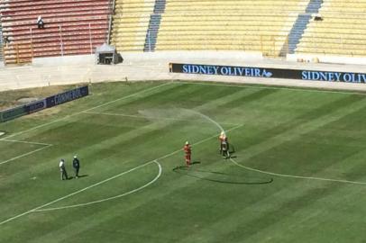 zol - bolívia - seleção brasileira -  Estádio Hernando Siles - Bombeiros