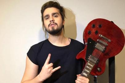 Luan Santana metaleiro