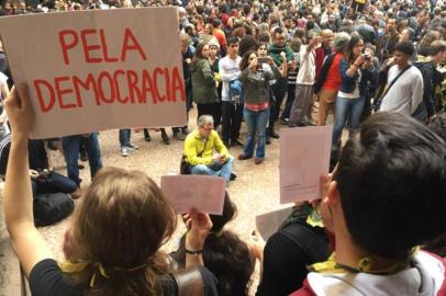 protesto Queermuseu