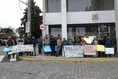 protesto funcionários Guerra SA no Fórum