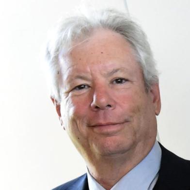 Picture taken on June 22, 2014 shows US economist Richard Thaler after he was awarded the 2014 Global Economy Prize during the award ceremony in Kiel, northern Germany.
US economist Richard Thaler on October 9, 2017 won the Nobel Economics Prize for his pioneering work on the psychology of economics, the jury said.  / AFP PHOTO / POOL / CARSTEN REHDER / ALTERNATIVE CROP 