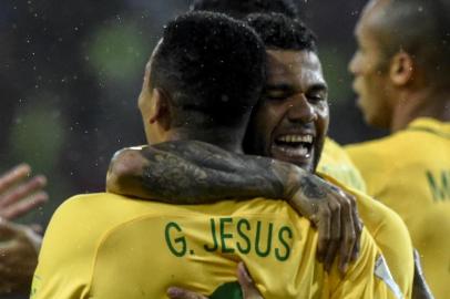  

Brazils Gabriel Jesus (L) celebrates with a teammate after scoring against Venezuela during their Russia 2018 FIFA World Cup qualifier football match, in Merida, Venezuela, on October 11, 2016. 


Editoria: SPO
Local: Mérida
Indexador: JUAN BARRETO
Secao: soccer
Fonte: AFP
Fotógrafo: STF