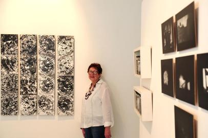  CAXIAS DO SUL, RS, BRASIL, 09/10/2017. Exposição Percursos e Percalços, de Odilza Michelon, tem curadoria de Carine Turelly e colaboração de Clara Koppe. As obras ocupam a Galeria de Artes do Centro de Cultura Ordovás de 11 de outubro a 5 de novembro de 2017, e revisitam as obras feitas nos oitenta anos de Odilza. (Diogo Sallaberry/Agência RBS)