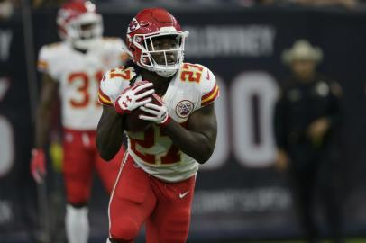 kareem hunt, kansas city chiefs, nfl, futebol americano