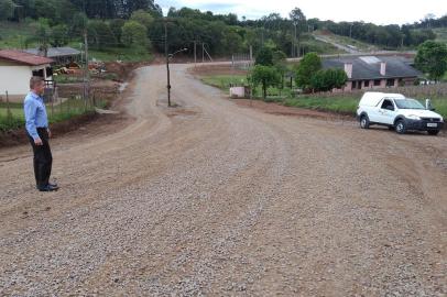 Secretaria de Obras conclui abertura de estrada em Monte BéricoEm alguns pontos, a largura da via passou de dois metros e meio para 20 metros