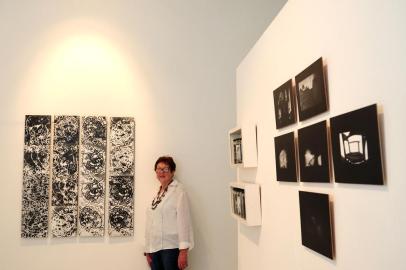  CAXIAS DO SUL, RS, BRASIL, 09/10/2017. Exposição Percursos e Percalços, de Odilza Michelon, tem curadoria de Carine Turelly e colaboração de Clara Koppe. As obras ocupam a Galeria de Artes do Centro de Cultura Ordovás de 11 de outubro a 5 de novembro de 2017, e revisitam as obras feitas nos oitenta anos de Odilza. (Diogo Sallaberry/Agência RBS)