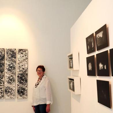  CAXIAS DO SUL, RS, BRASIL, 09/10/2017. Exposição Percursos e Percalços, de Odilza Michelon, tem curadoria de Carine Turelly e colaboração de Clara Koppe. As obras ocupam a Galeria de Artes do Centro de Cultura Ordovás de 11 de outubro a 5 de novembro de 2017, e revisitam as obras feitas nos oitenta anos de Odilza. (Diogo Sallaberry/Agência RBS)